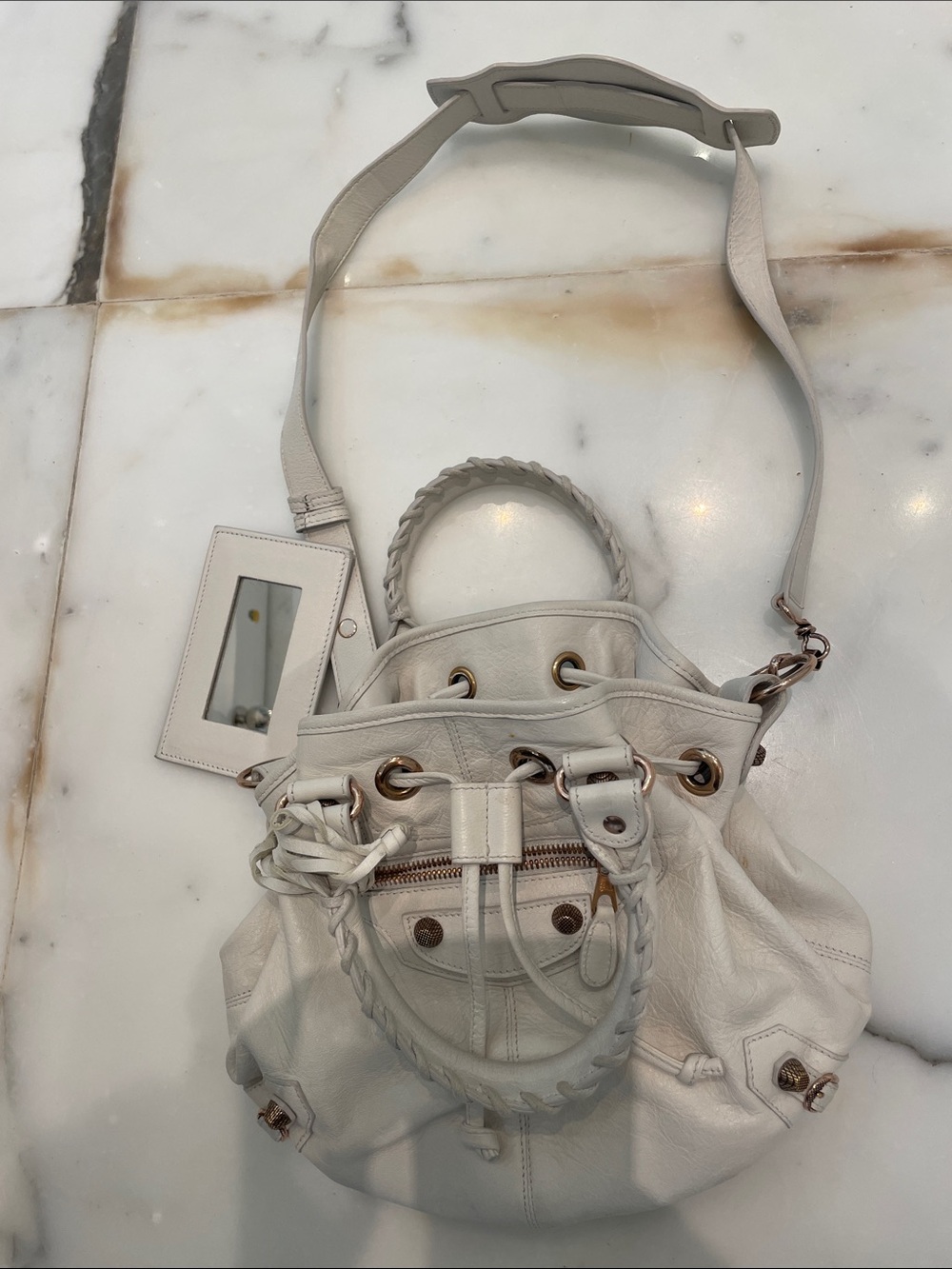 Balenciaga la Cagole White Leather Drawstring Women’s Shoulder Bag - Picture 8 of 9